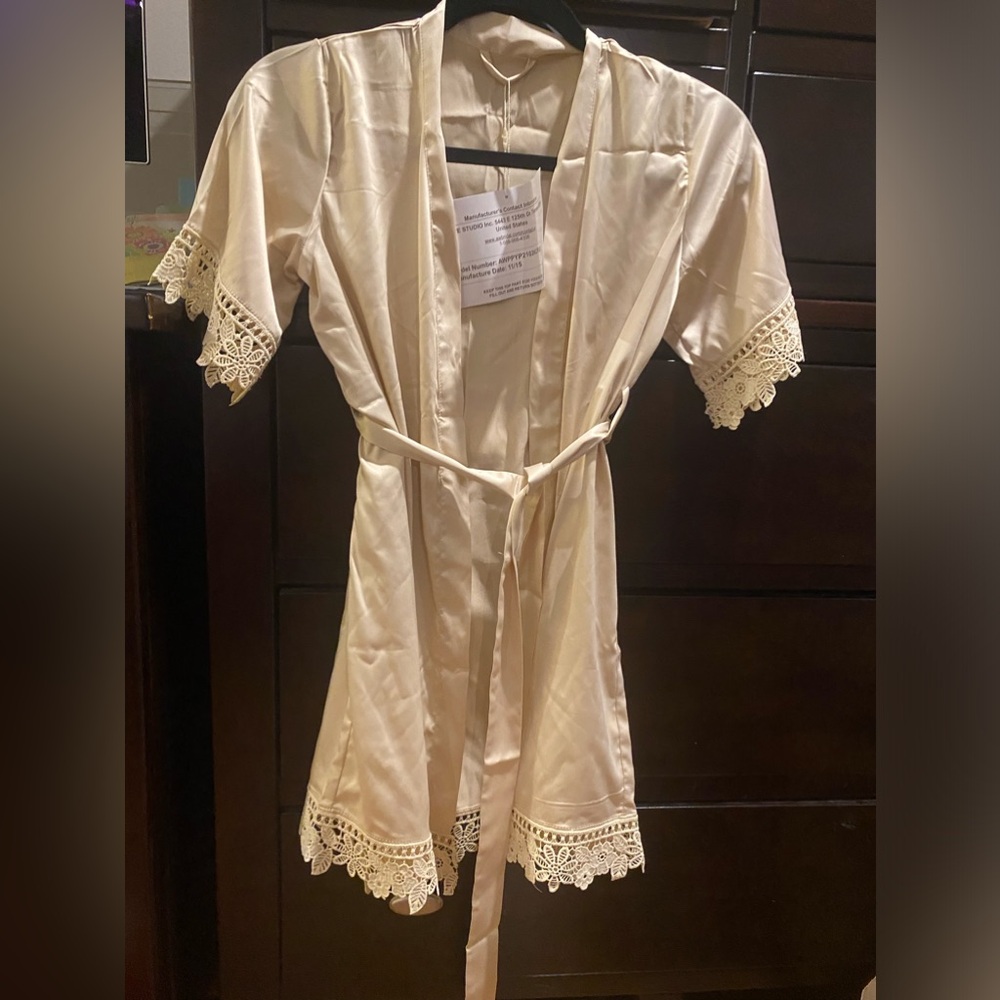 Bridal robe NWT qty 2